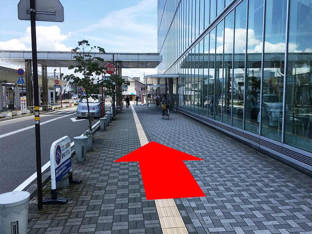 福井駅東口アオッサ前＜木田橋通り沿い4番のりば＞ 案内写真6